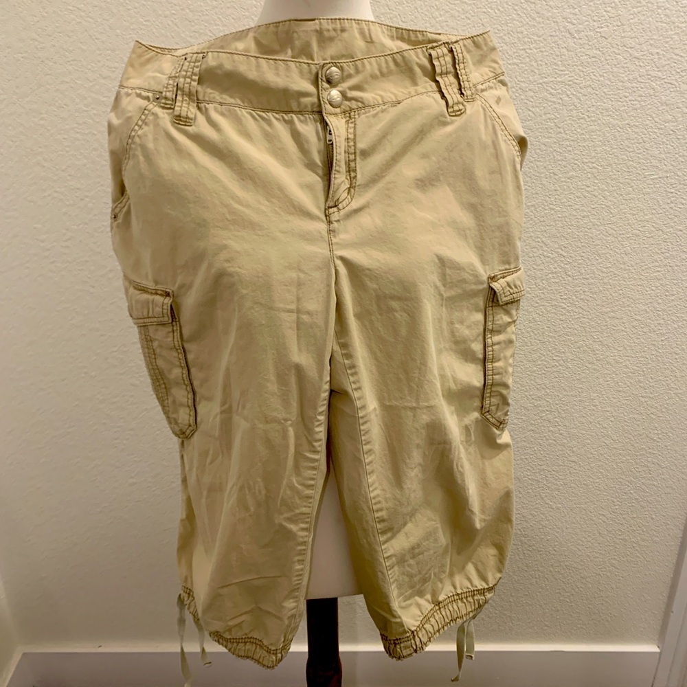 DKNY Active Capri Pants